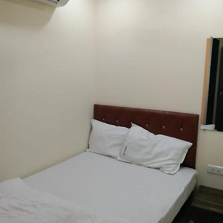 Sadguru Lodge Mumbai Exterior foto